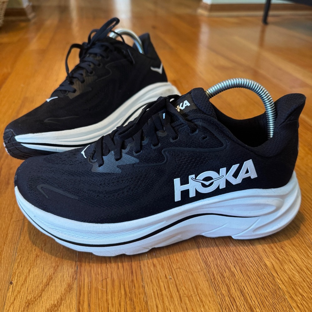 Hoka Clifton 10 Mens Running Shoes Black White Road Sneakers Low Top